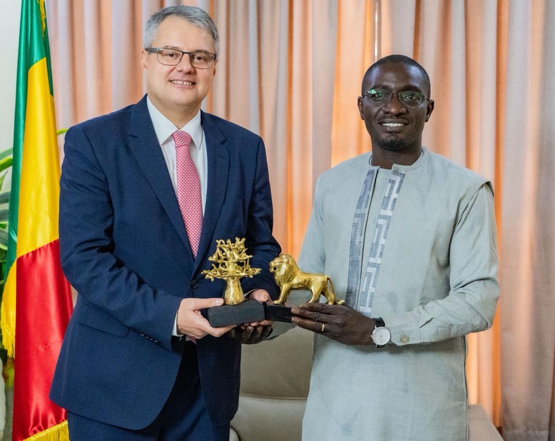 Le Sénégal et l’Azerbaïdjan renforcent leur partenariat stratégique dans le domaine  de la modernisation de l’Etat